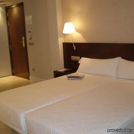 Atiram 4* Barcelona