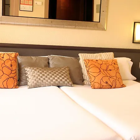 Hotel Atiram 4*