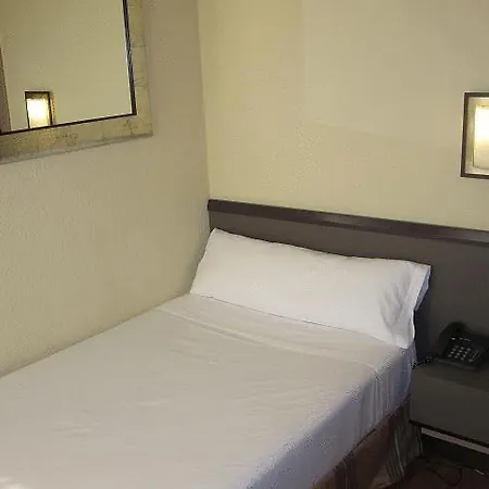 Hotel Atiram Barcelona