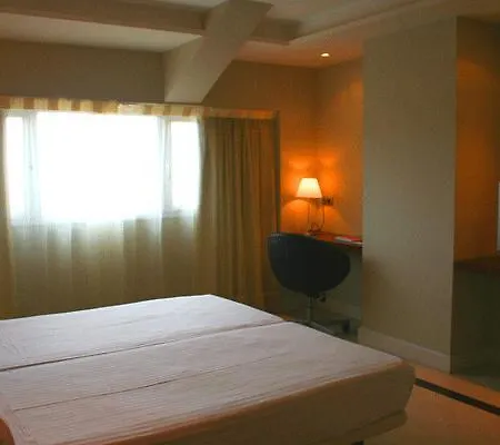 Hotel Atiram 4*