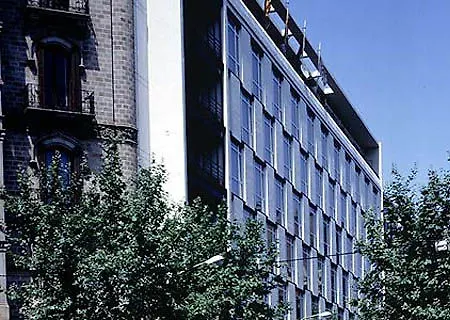 Atiram Hotel