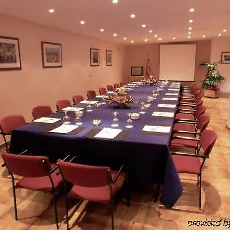 Atiram Hotel 4*
