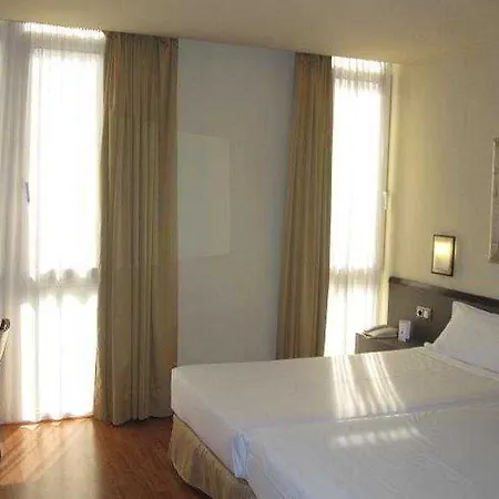 Atiram برشلونة